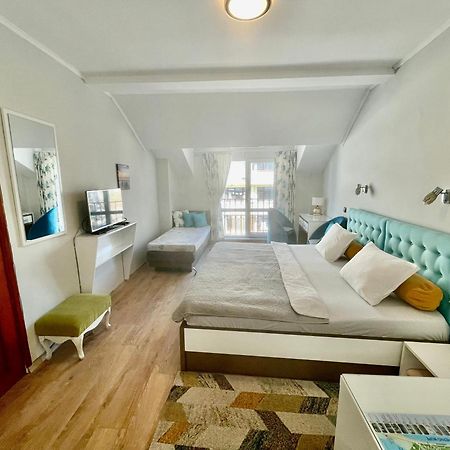 White Rose Guest Rooms Burgas City Exteriér fotografie