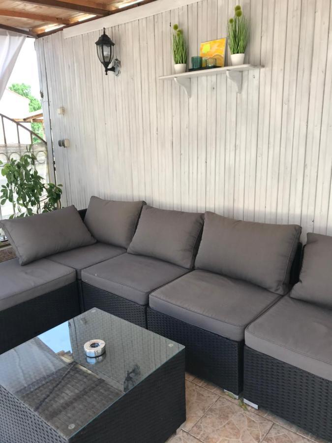 White Rose Guest Rooms Burgas City Exteriér fotografie
