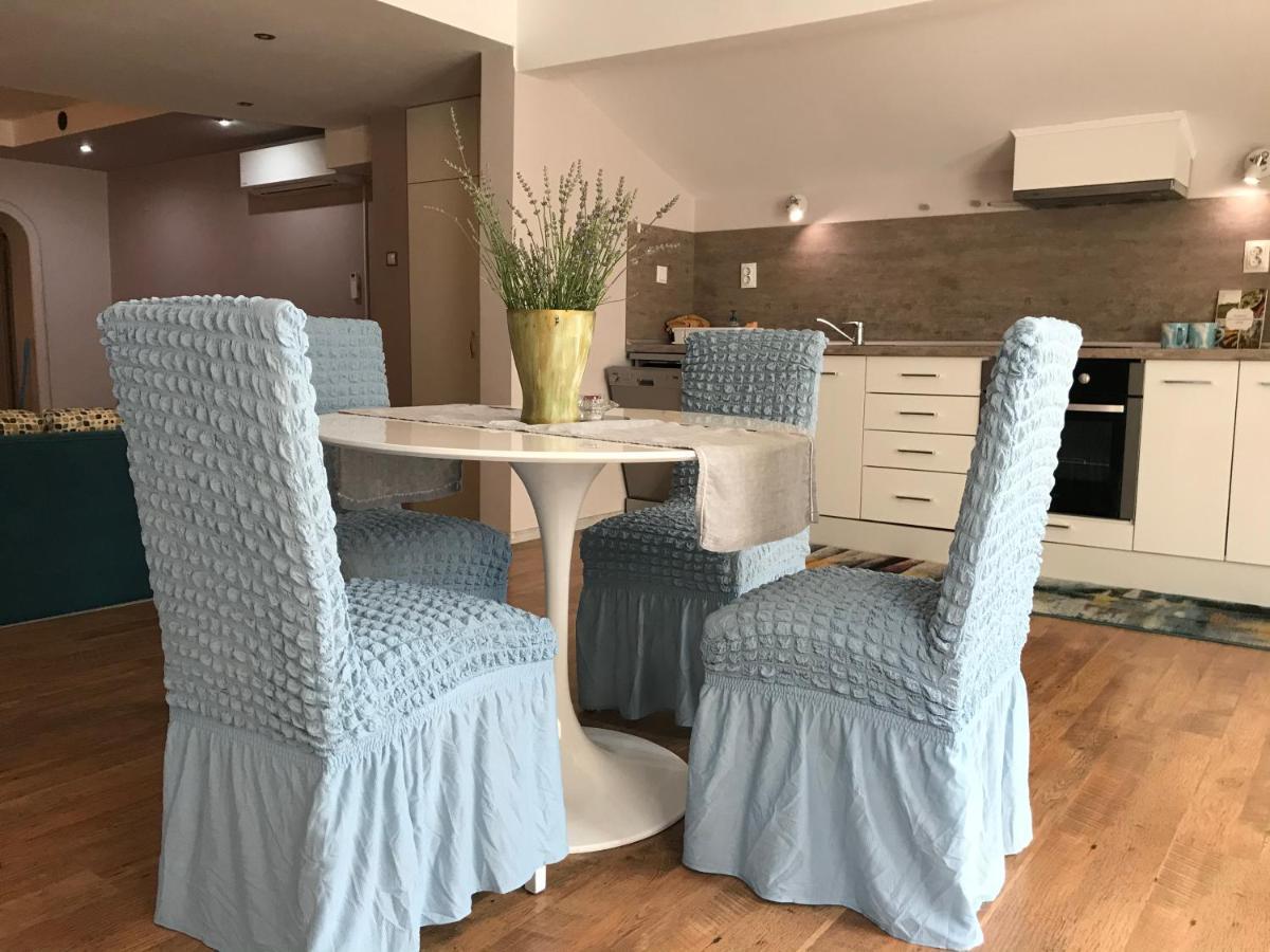 White Rose Guest Rooms Burgas City Exteriér fotografie