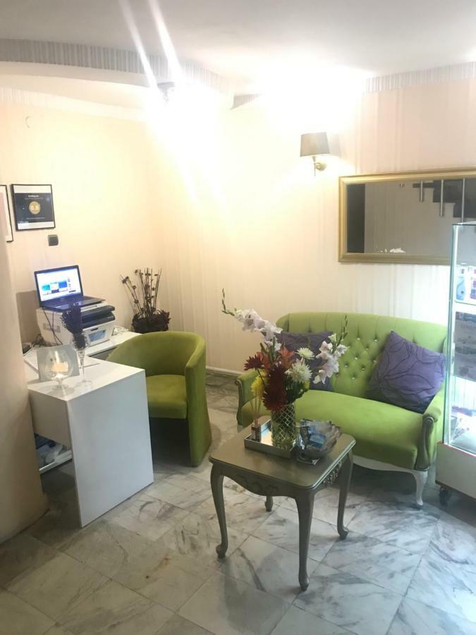 White Rose Guest Rooms Burgas City Exteriér fotografie